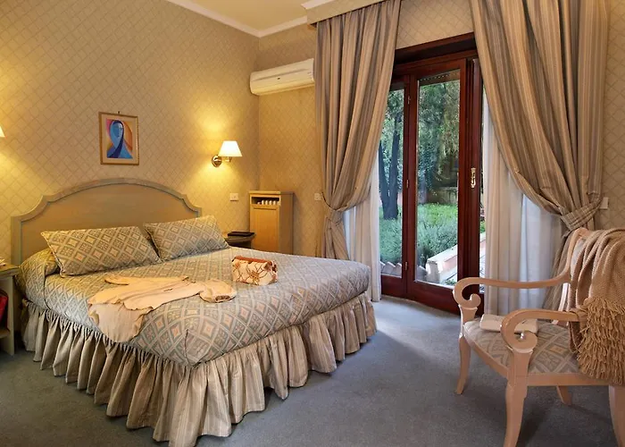 Szálloda Aurelia San Pietro 4*